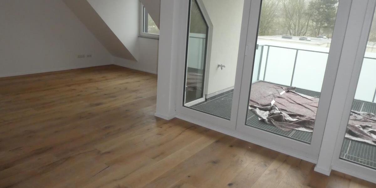 Neue helle Dachgeschoßwohnung mit moderner Heiztechnik im Energiesparhaus Bonn-Endenich - Dachgeschoßwohnung Bonn Dransdorf | Angebot:26610037