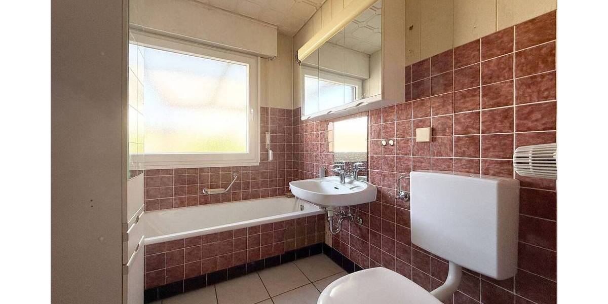 Einfamilienhaus Tuttlingen Nendingen - 6 Zimmer, 199 m&sup2;, 349.000&euro; | Angebot:26343237