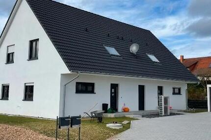 Haus Hohenroth - 4.5 Zimmer, 122 m&sup2;, 1.195&euro; | Angebot:24631592