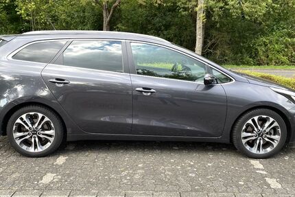 Kia ceed Sportswagon 73.500 km 11.000 € Krefeld 47809