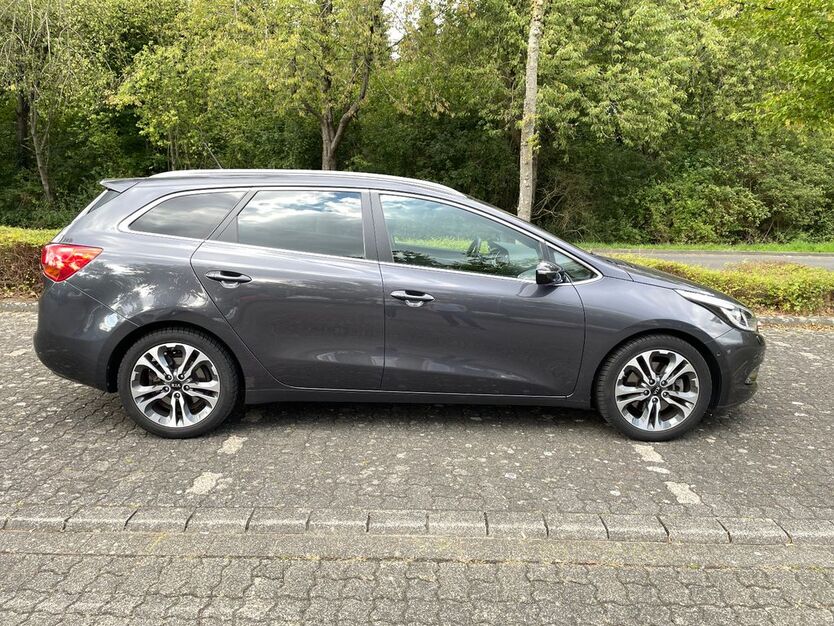 Kia ceed Sportswagon 73.500 km 11.000 € Krefeld 47809