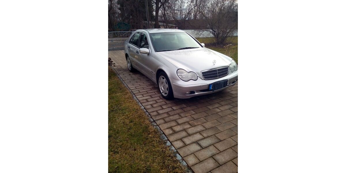 Mercedes-Benz C 270 233.000 km 2.750 &euro; Olching 82140