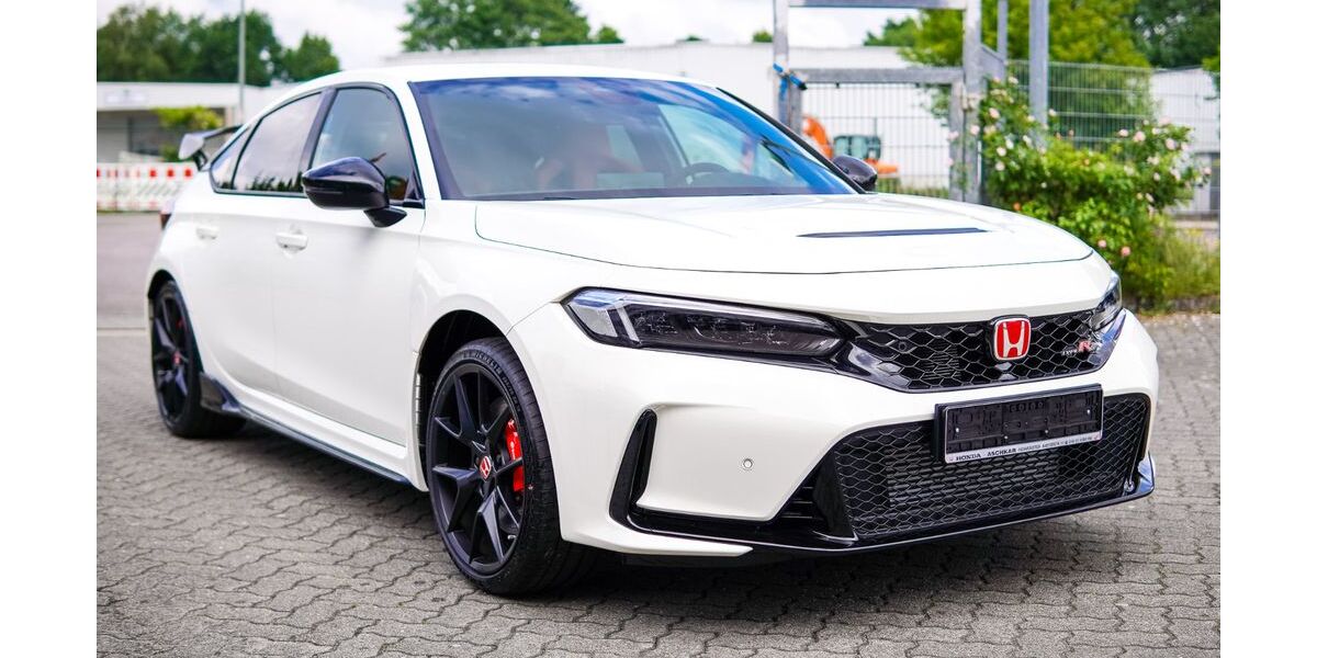 Honda Civic 2.999 km 49.900 € Neumünster 24536