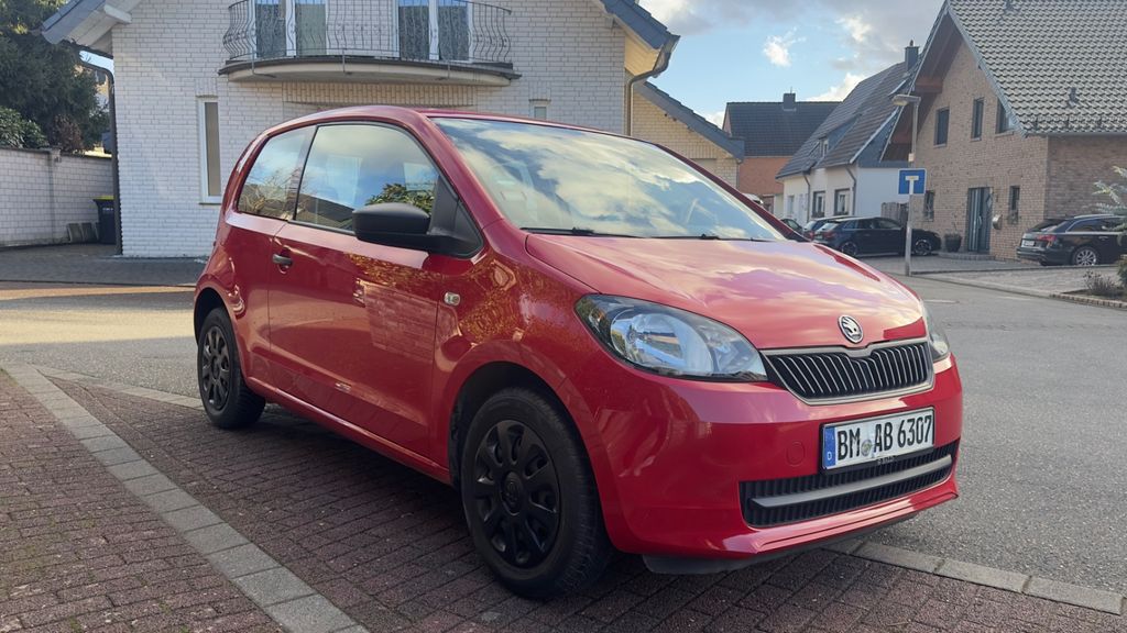 Skoda Citigo 121.126 km 3.300 &euro; Bedburg 50181