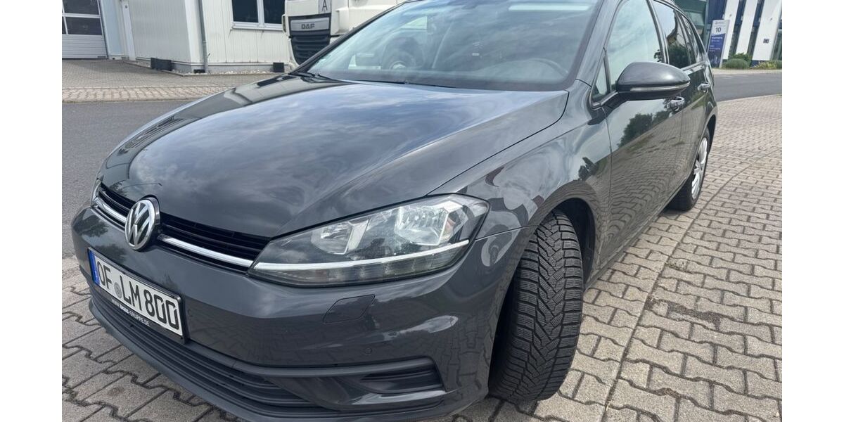 VW Golf 220.000 km 8.100 &euro; Rodgau 63110