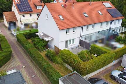 Schönes Reihenendhaus mit Garten, Garage und Stellplatz in Nürnberg-Gebersdorf 5 zimmer