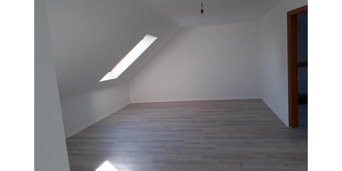 Dachgeschoßwohnung Lüdersdorf - 3 Zimmer, 66 m&sup2;, 700&euro; | Angebot:25269652