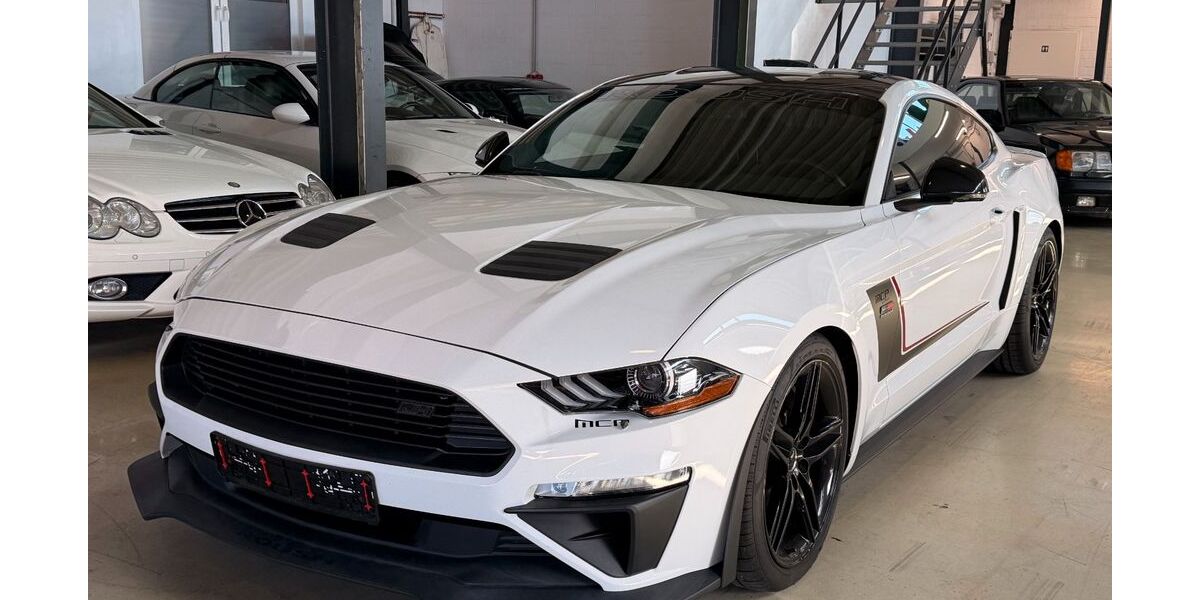 Ford Mustang 14.221 km 51.100 &euro; Norderstedt 22844