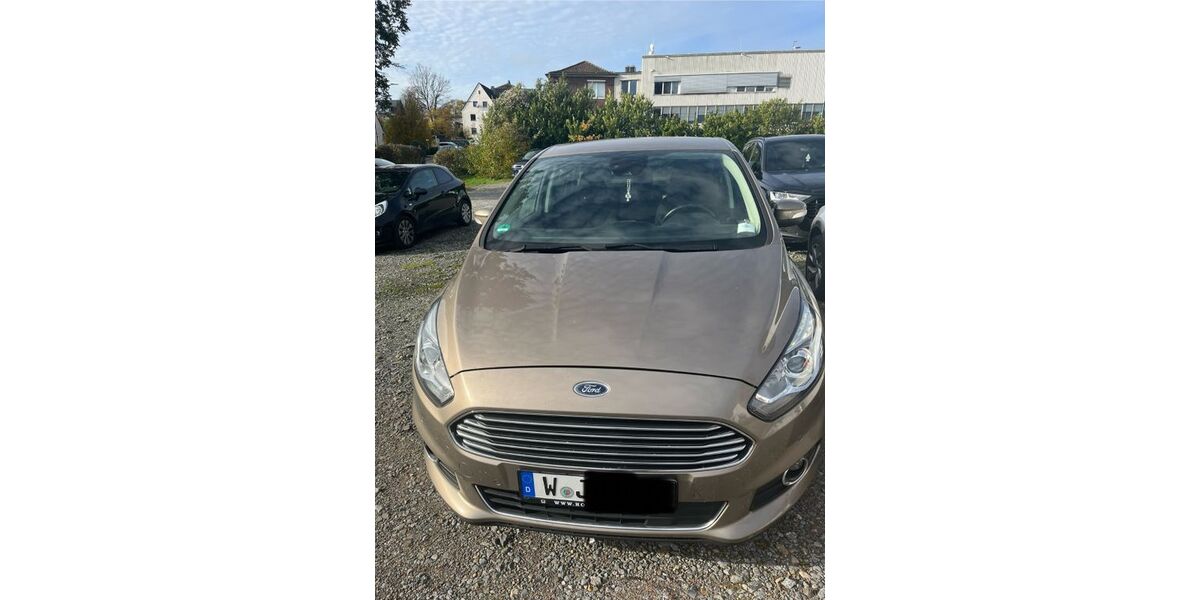 Ford S-Max 44.500 km 22.999 &euro; Wuppertal 42281