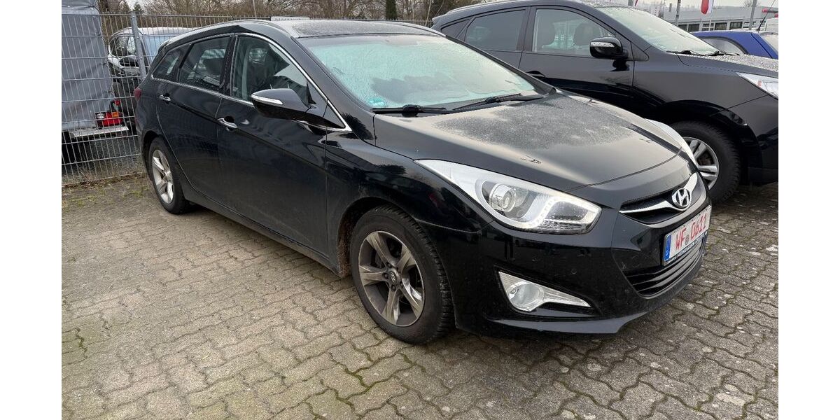 Hyundai i40 114.000 km 6.200 &euro; Wolfenbüttel (Halchter) 38304