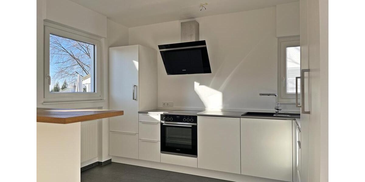 Einfamilienhaus Reutlingen Reutlingen (Kernstadt) - 4.5 Zimmer, 140 m&sup2;, 2.200&euro; | Angebot:25142351