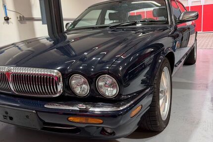 Jaguar Daimler 218.000 km 16.350 &euro; Oberhausen-Rheinhausen 68794
