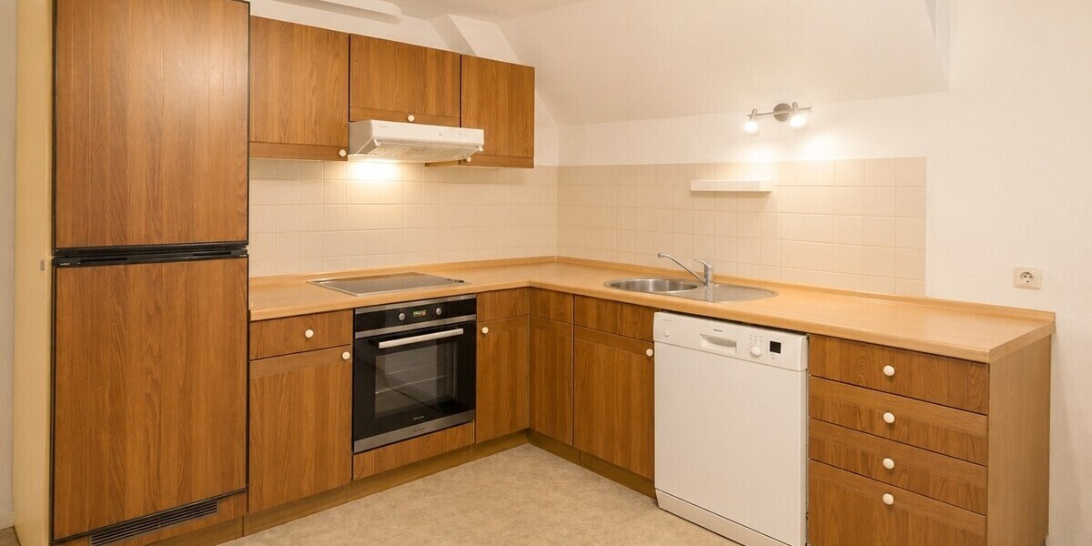 Ihr Deal: 3 Häuschen, 3 Garagen, bis zu 5 WE, davon nur 2 vermietet. HEIZUNG IST NEU! - Mehrfamilienhaus, Wohnhaus Schmitten | Angebot:26781264