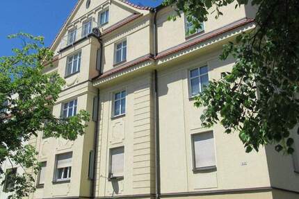 Sanierungsbedürftige 1,5-Raumwohnung mit Balkon und Stellplatz in Marienthal! 1 zimmer