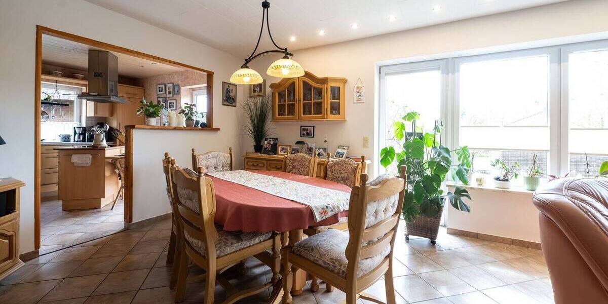 Einfamilienhaus Süderlügum - 5 Zimmer, 165 m&sup2;, 359.900&euro; | Angebot:26309972