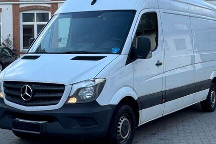 Mercedes-Benz Sprinter 258.000 km 11.990 &euro; Hamburg 22041