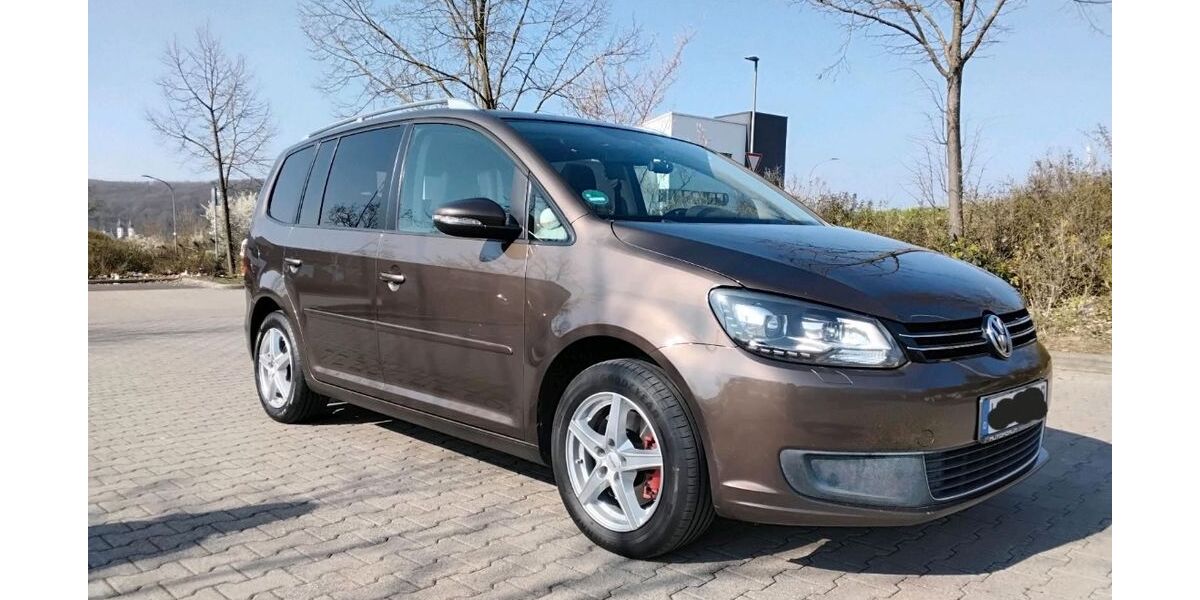 VW Touran 242.600 km 8.700 &euro; Hettstadt 97265