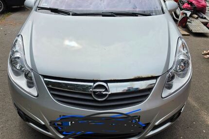 Opel Corsa 109.000 km 1.399 &euro; Travenbrück 23843