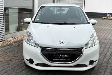 Peugeot 208 52.000 km 4.499 &euro; Jülich 52428