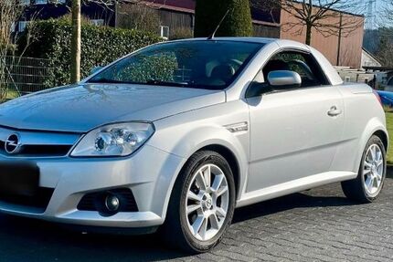 Opel Tigra 72.000 km 4.890 &euro; Eitorf 53783