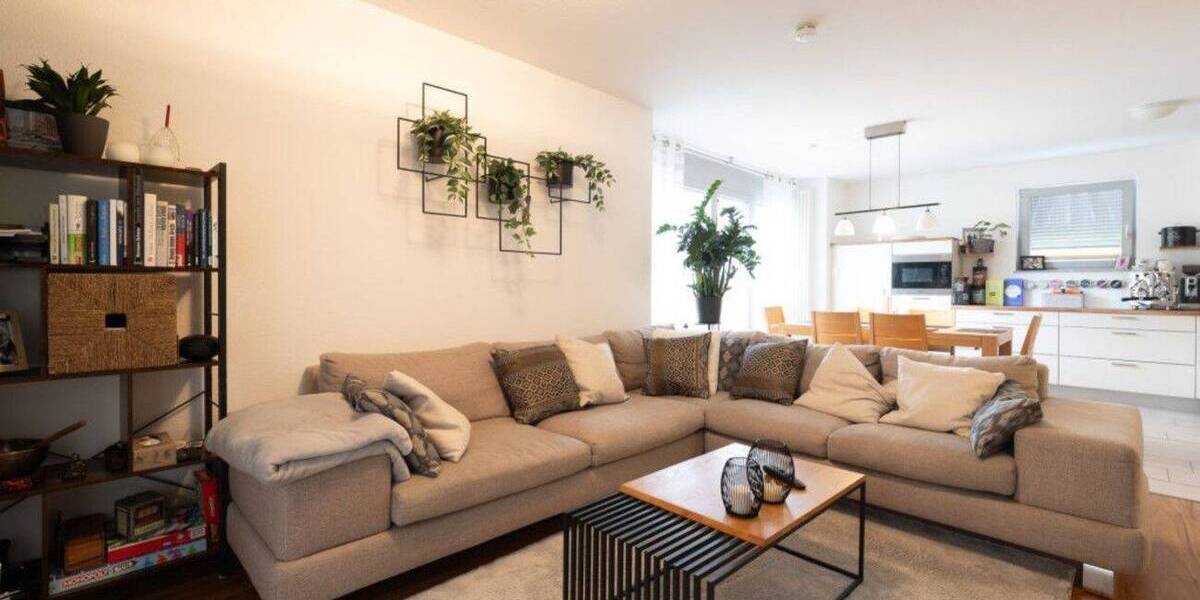 Etagenwohnung Freiburg im Breisgau Neuburg - 3 Zimmer, 89 m&sup2;, 1.670&euro; | Angebot:26824901