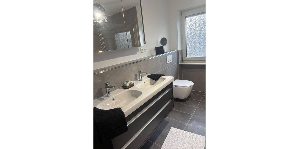 Willkommen Am Kirschberg, Ihrem neuen Zuhause 6 zimmer