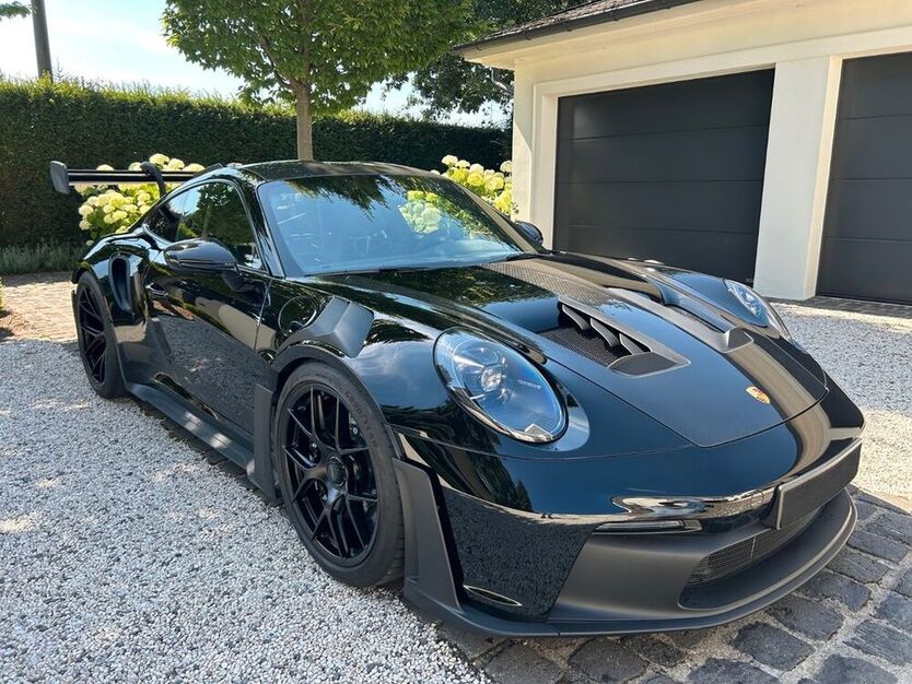 992