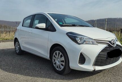 Toyota Yaris 75.000 km 10.100 &euro; Oberschwarzach 97516