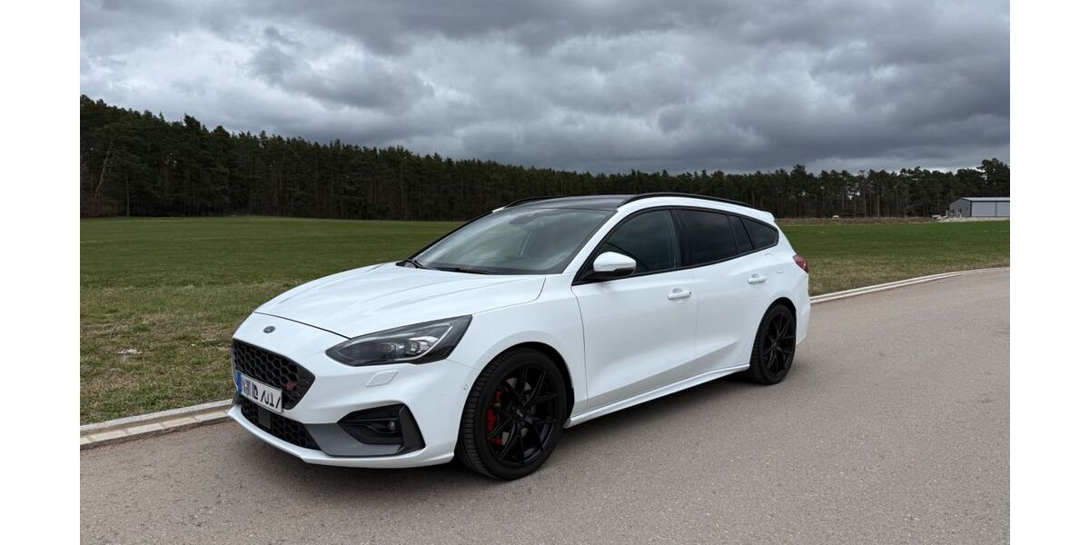 Ford Focus 59.600 km 22.900 &euro; Rednitzhembach 91126