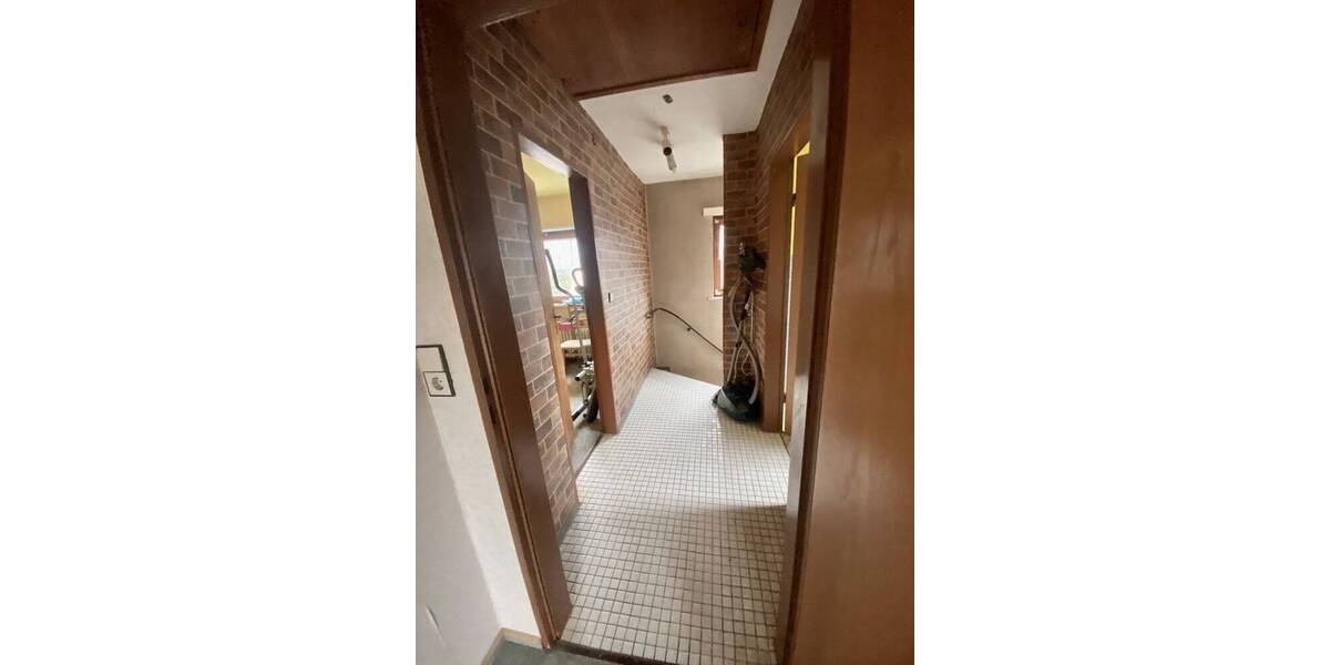 Einfamilienhaus mit Vollkeller 4 zimmer