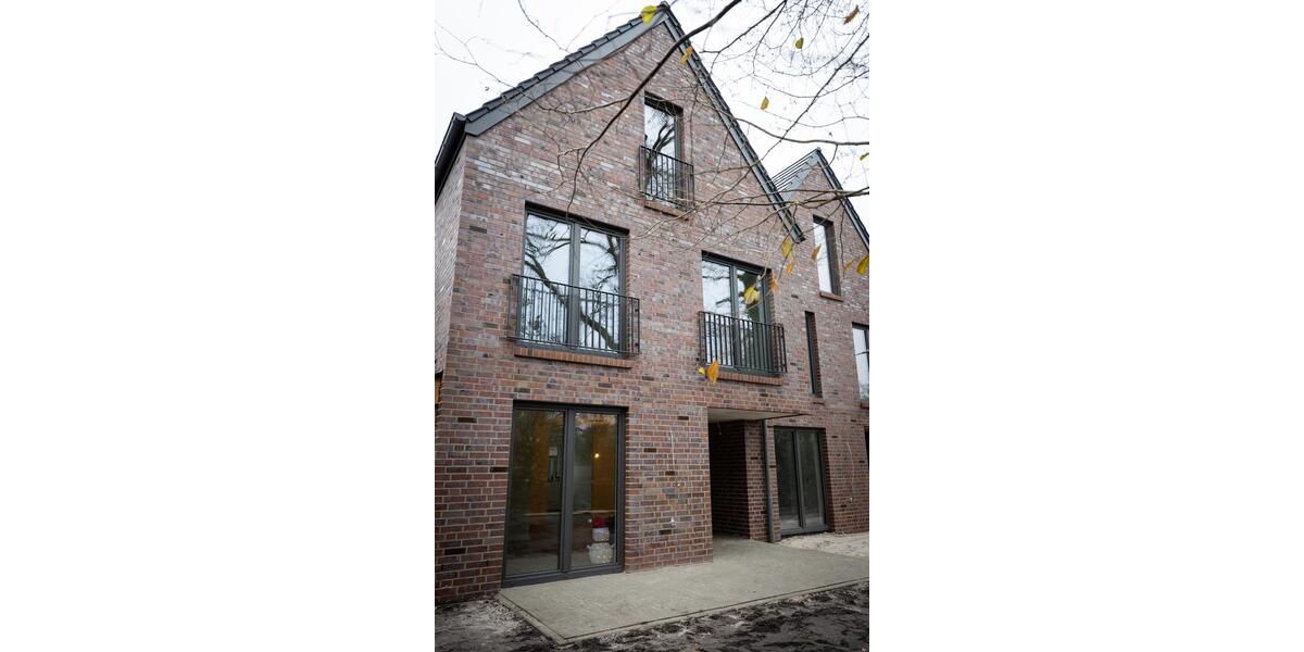 Reihenhaus Edewecht - 6 Zimmer, 122 m&sup2;, 1.710&euro; | Angebot:24992121