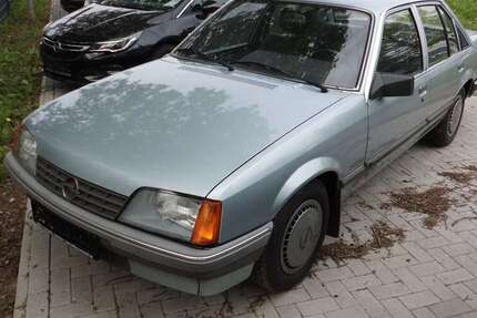 Opel Rekord 84.000 km 5.499 &euro; Schierhorn 21271