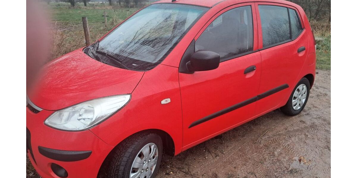 Hyundai i10 111.500 km 1.700 &euro; Lalendorf 18279