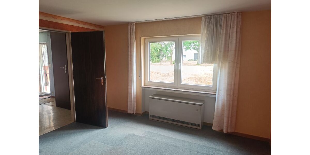 Provisionsfrei* Freistehendes Einfamilienhaus auf 650 m² Grundstück in ruhiger 30er-Zone - Einfamilienhaus Heiligenroth | Angebot:27129573