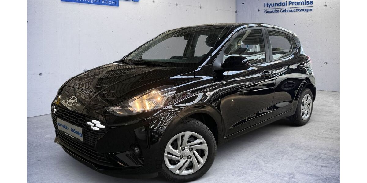 Hyundai i10 10.500 km 15.990 &euro; Freiburg im Breisgau 79108