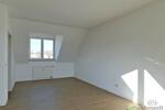 (12536_74) MGN: sonnige Dachwohnung mit 2 Balkons in der Heimstraße, Hausmeisterdienste inklusive, EBK mgl. 3 zimmer