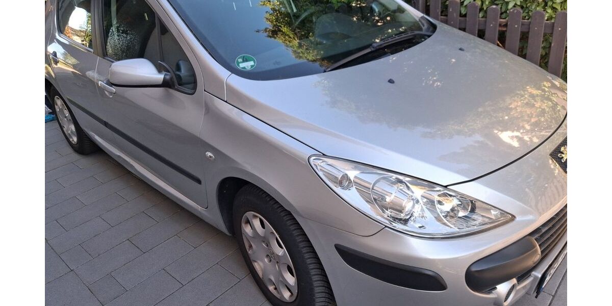 Peugeot 307 78.000 km 2.800 &euro; Solingen 42699