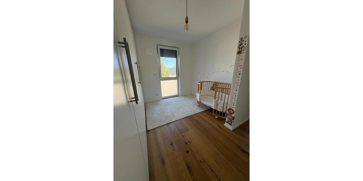 Etagenwohnung Wörrstadt - 4 Zimmer, 98 m&sup2;, 1.550&euro; | Angebot:26395670