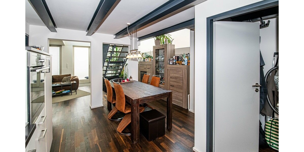 Schöne Galeriewohnung mit Dachterrasse 2 zimmer