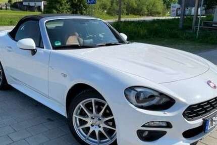 Fiat 124 Spider 51.000 km 17.950 &euro; Geretsried, St 82538