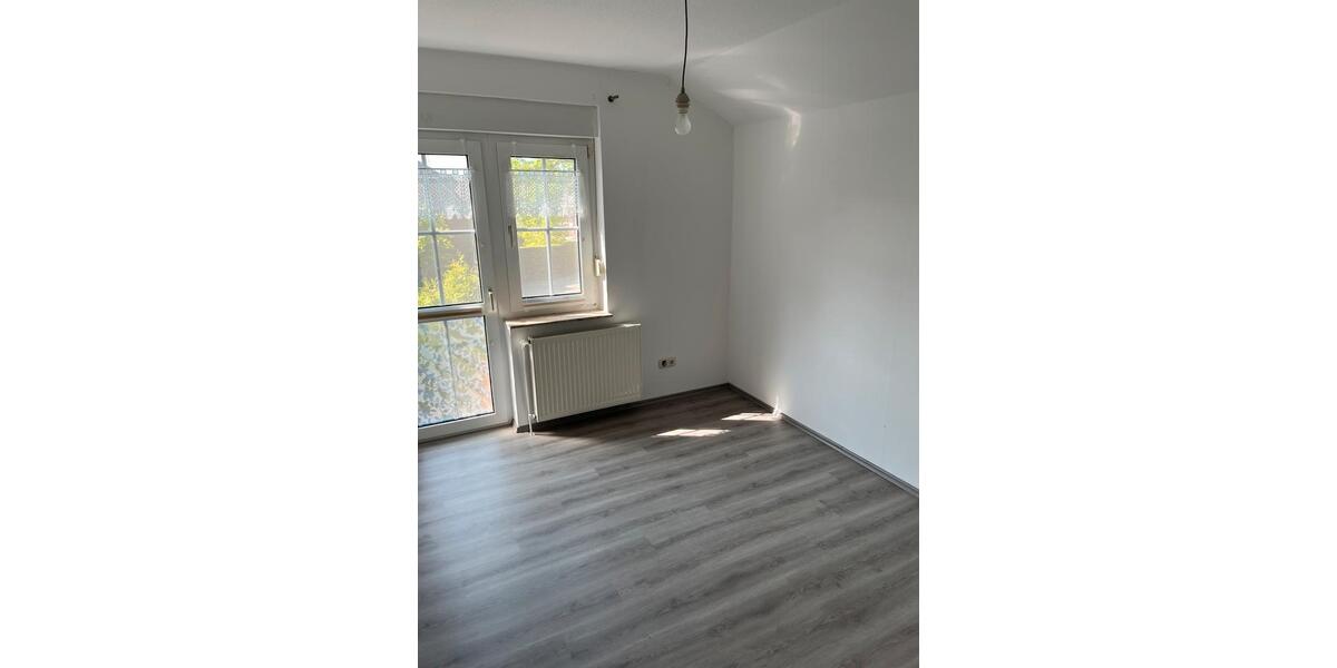 Doppelhaushälfte Emden Rysumer Landstraße - 4 Zimmer, 110 m&sup2;, 1.000&euro; | Angebot:26401999