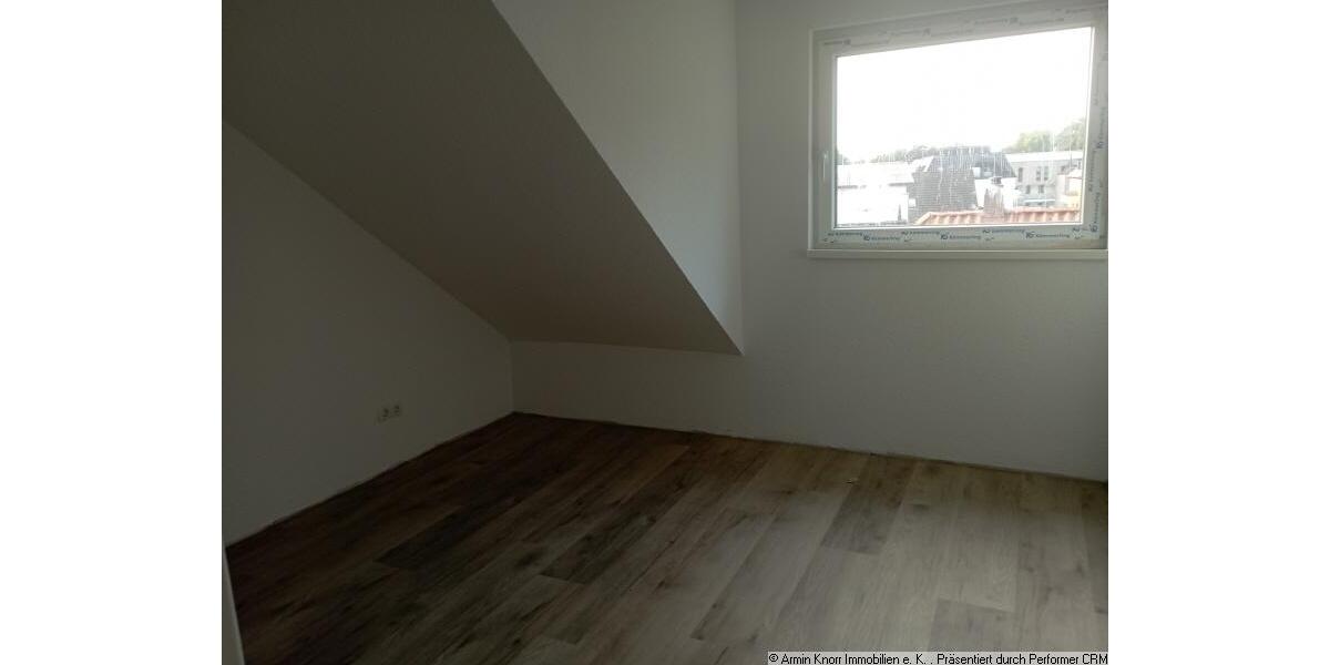 Dachgeschoßwohnung Oldenburg Bürgeresch - 2.5 Zimmer, 62 m&sup2;, 890&euro; | Angebot:25256227