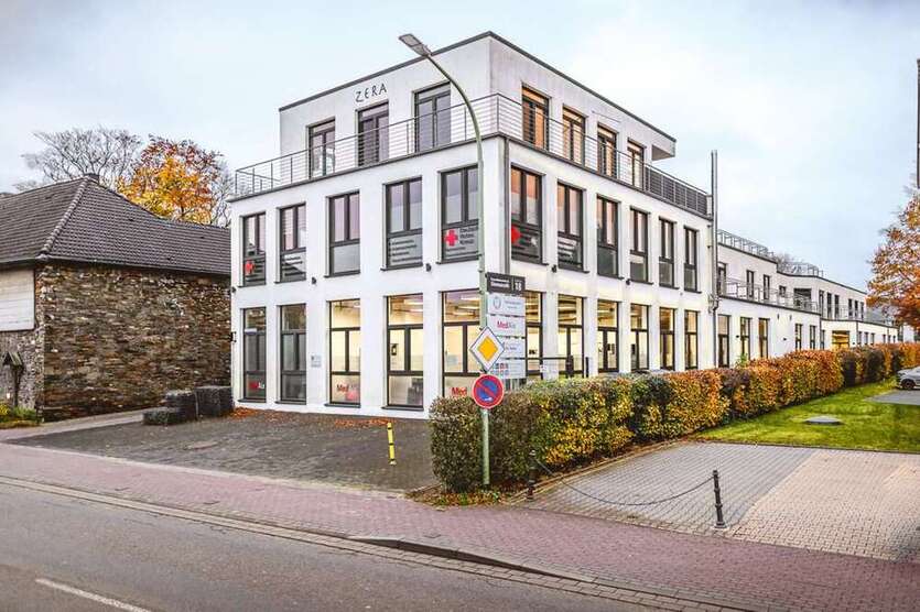 Büro in Simmerath 1.775 € 177.17 m²