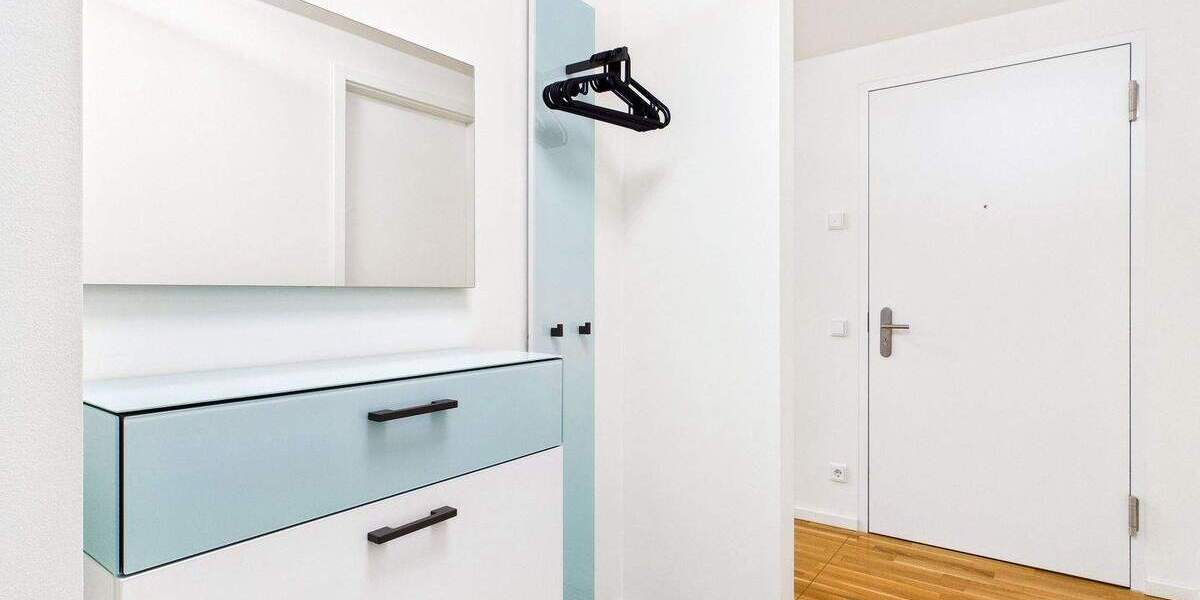 Etagenwohnung Stuttgart Feuerbach - 3 Zimmer, 94 m&sup2;, 2.020&euro; | Angebot:24683701