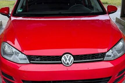 VW Golf 93.673 km 8.700 &euro; Sangerhausen 06526