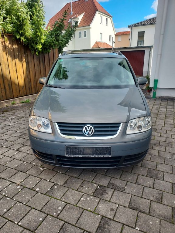 VW Touran 238.200 km 1.800 € Ingolstadt 85053