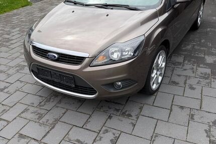Ford Focus 176.000 km 3.250 &euro; Leezdorf 26529