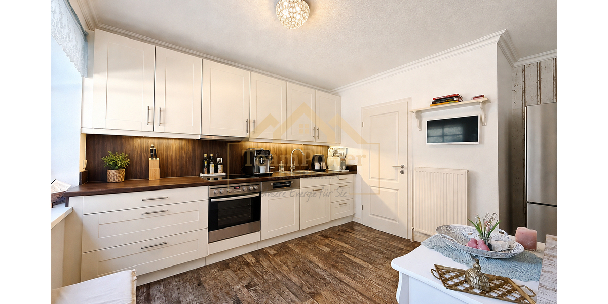 Modernisiertes Platzwunder im Split-Level-Stil – ideal für Familien - Reihenendhaus Kellinghusen | Angebot:27191369