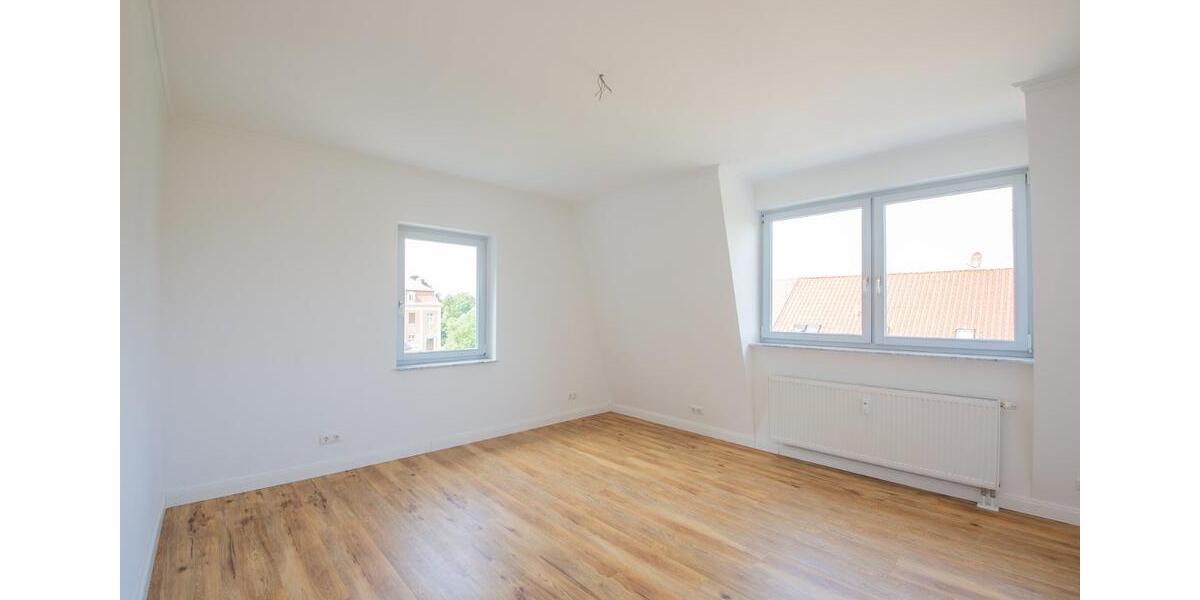 Dachgeschoßwohnung Neuruppin - 5 Zimmer, 143 m&sup2;, 339.000&euro; | Angebot:26874636