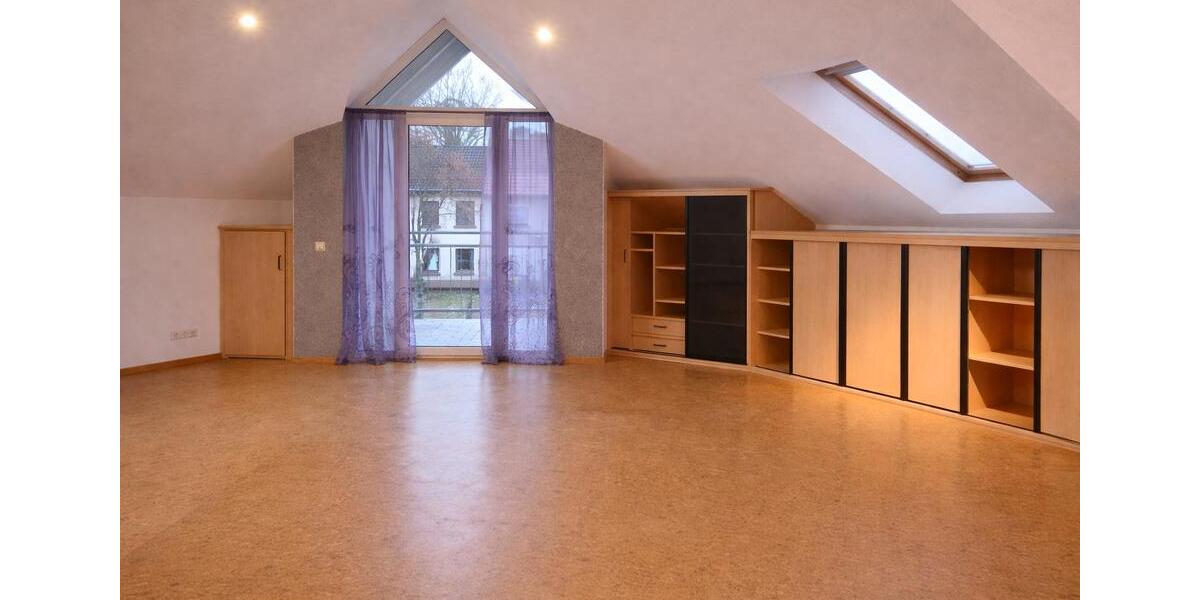 Dachgeschoßwohnung Weiskirchen - 2 Zimmer, 80 m&sup2;, 550&euro; | Angebot:26320928